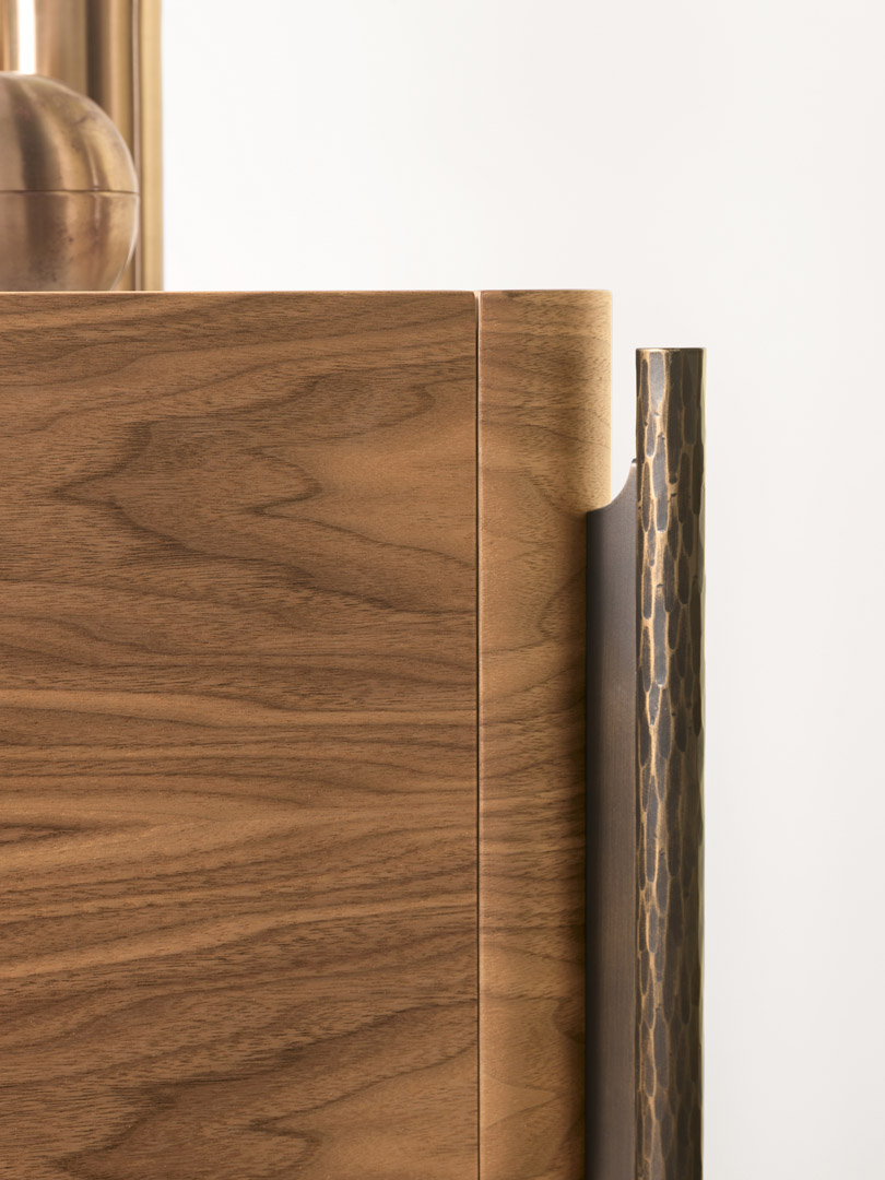How to protect, clean and enhance furniture surfaces - Cantori