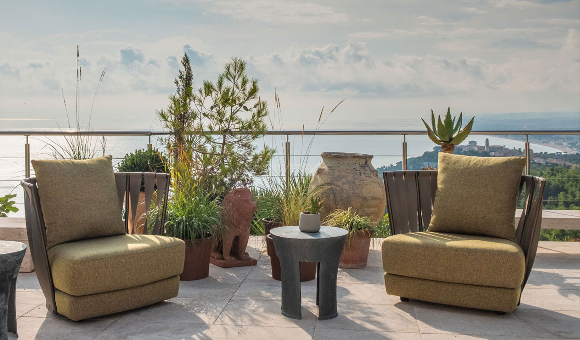 The Cantori armchairs: between authenticity and creativity - Cantori
