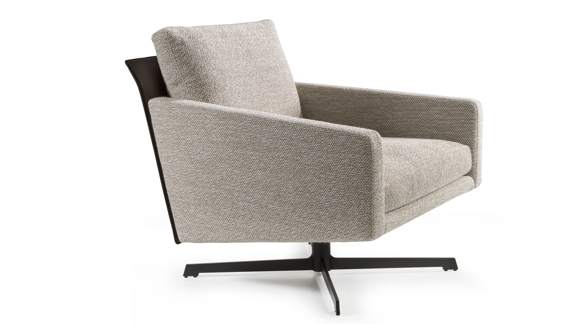 The Cantori armchairs: between authenticity and creativity - Cantori