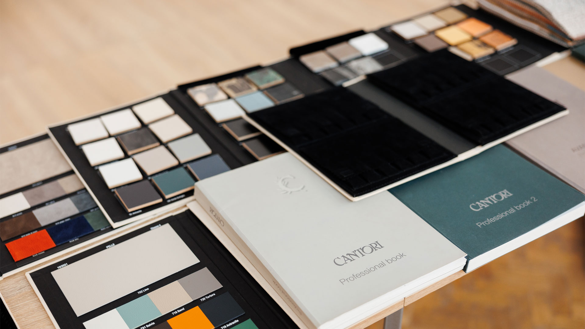 Cantori lancia il concorso "Design-concept at the mobilierului în stil Cantori” con l'Università di Chișinău (Moldavia) - Cantori
