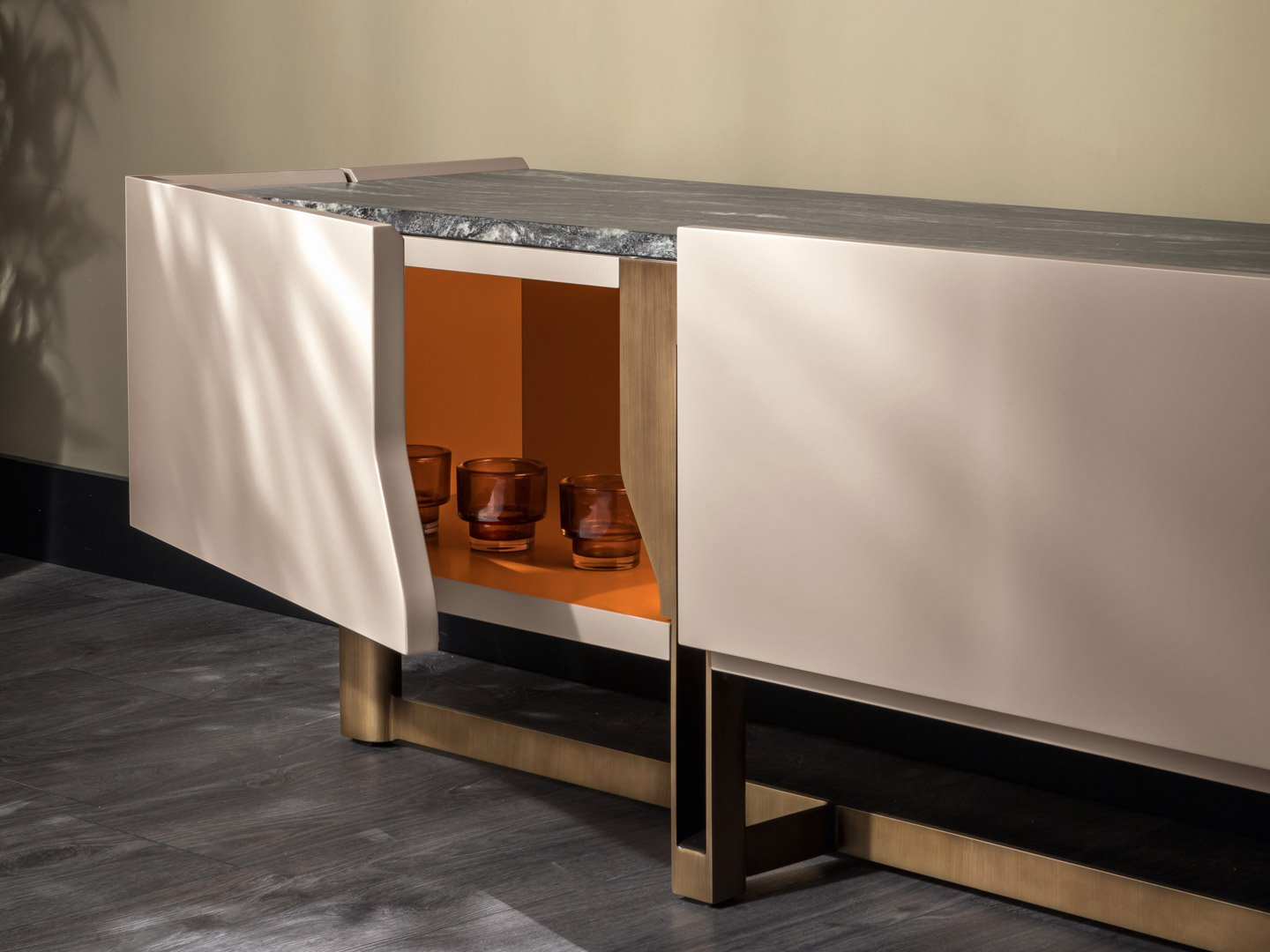 Mirage porta TV - Cantori